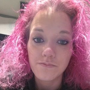 Meet your Posher, Leticia